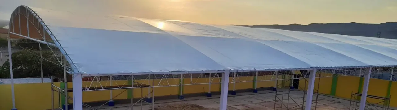 Proyectos de confección e instalacion de lona pvc parabolico